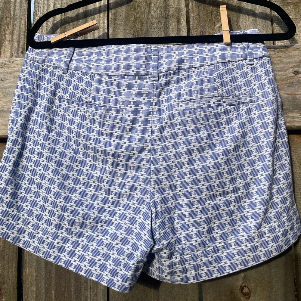 LOFT Blue and White Women's Shorts Sz 2